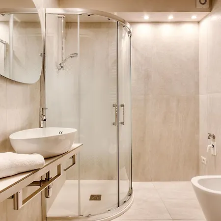 Hostmate - - Imperia - Romolo Iulm 아파트