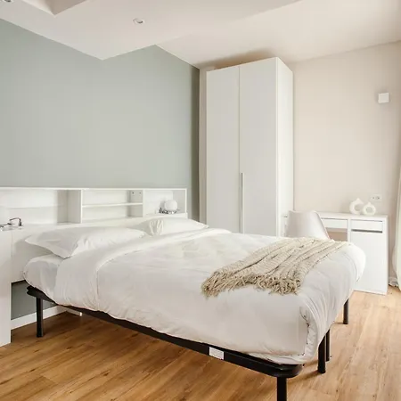 Hostmate - - Imperia - Romolo Iulm