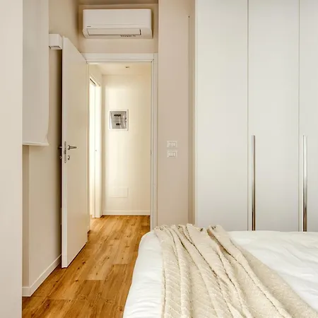 Hostmate - - Imperia - Romolo Iulm * 밀라노